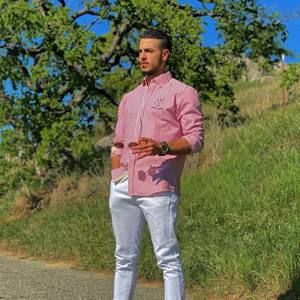 Meet your Posher, Majd